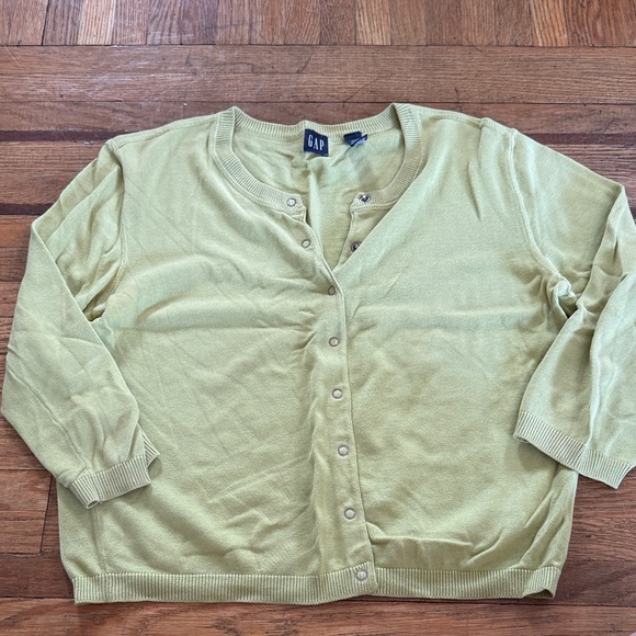 GAP Soft Green Button-Up Cardigan - Picture 1 of 3